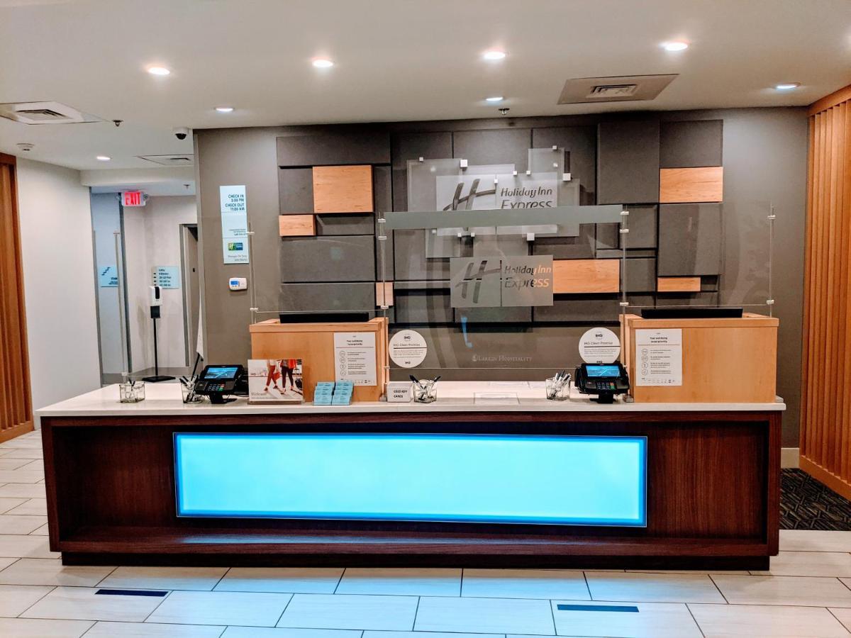 Holiday Inn Express South Burlington By Ihg Exterior foto